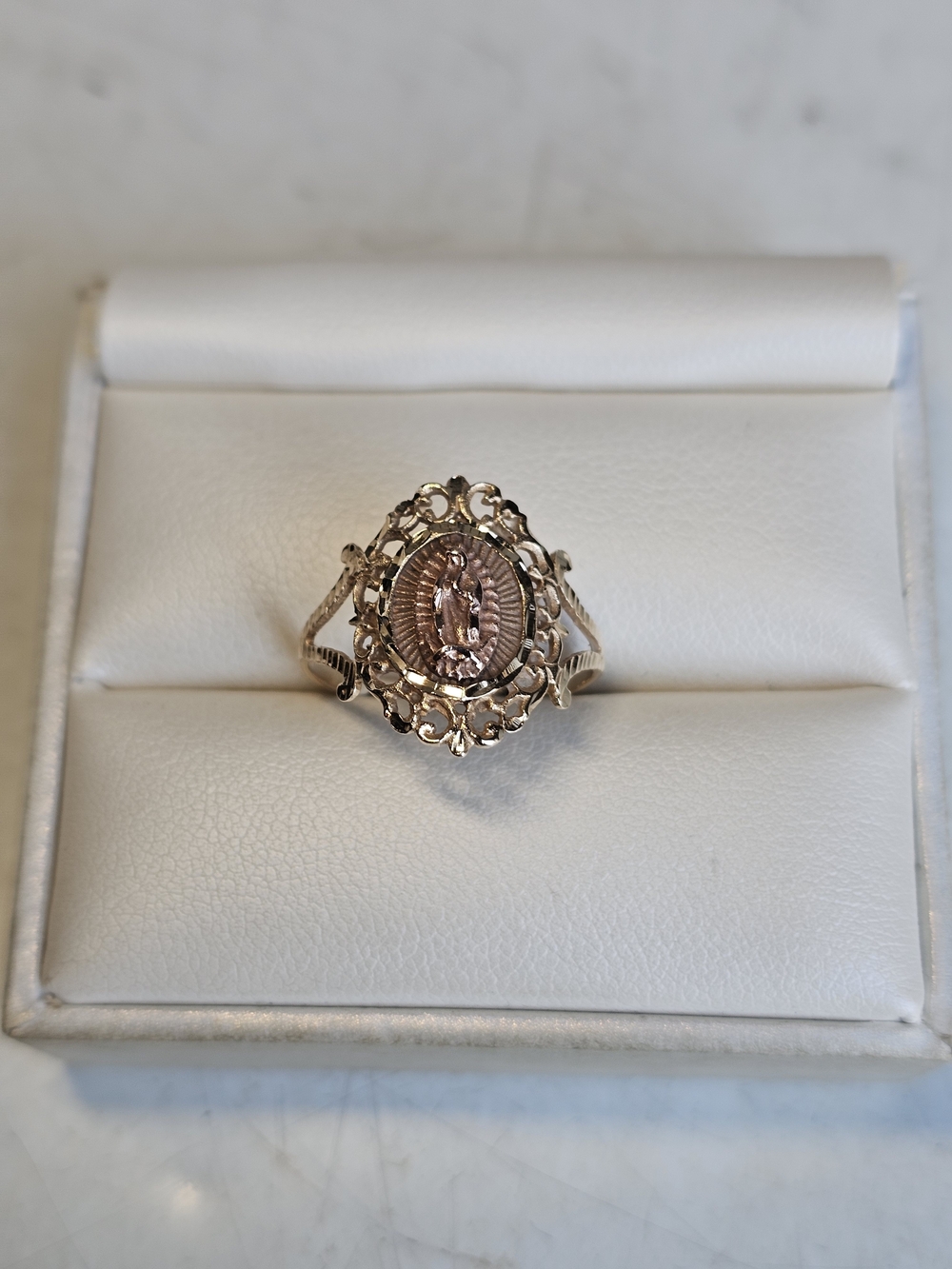10k Gold Virgin Mary Filigree Ring - Size 6½